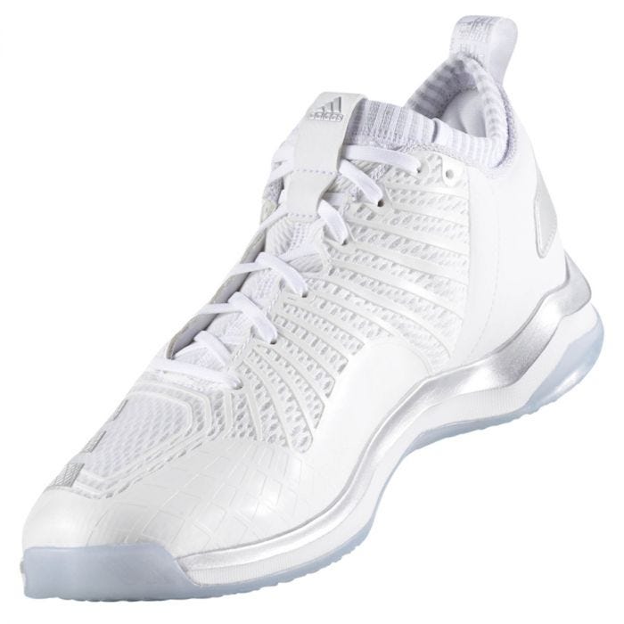 mid training shoes