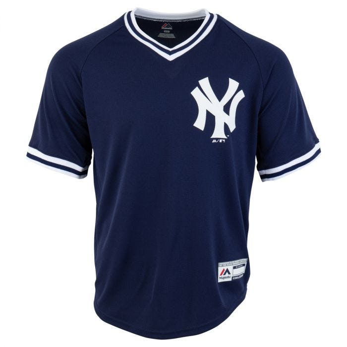 majestic yankees shirt