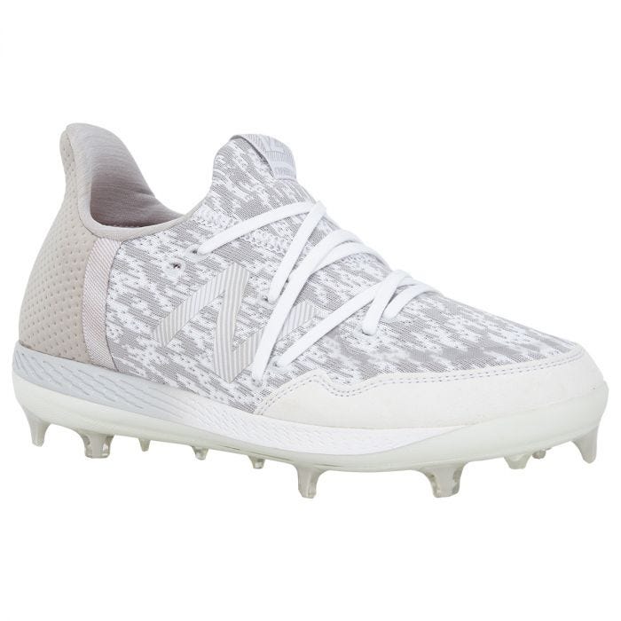 new balance molded cleats baseball