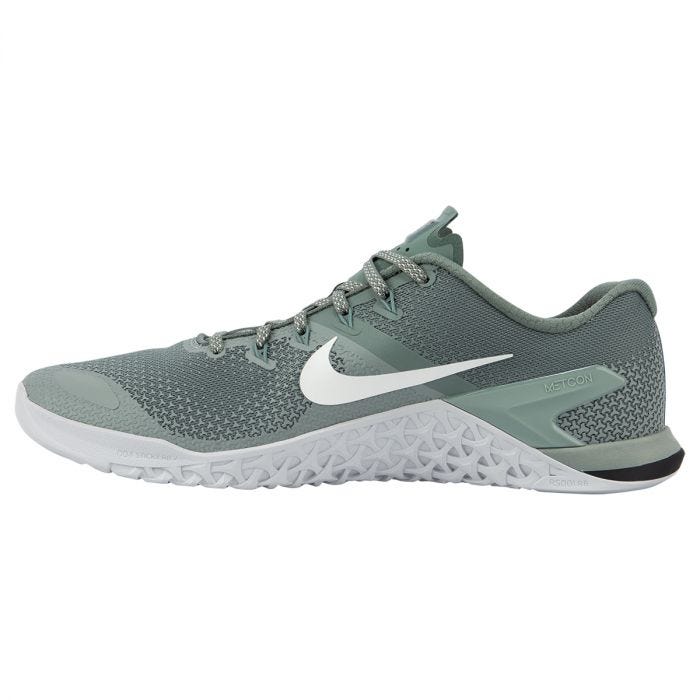 nike metcon 4 grey white