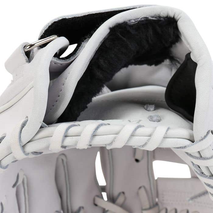 Valle Eagle 9.75” Baseball Infield Training Glove | BaseballMonkey